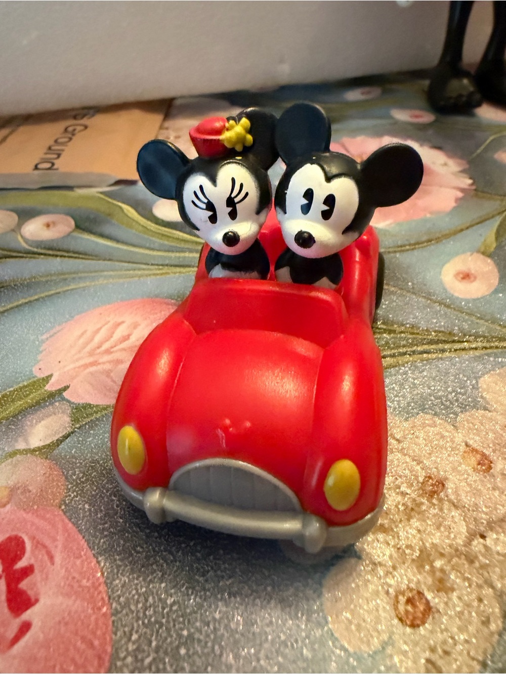 Disney Red Mickey & Minnie Retro Convertible Toy car